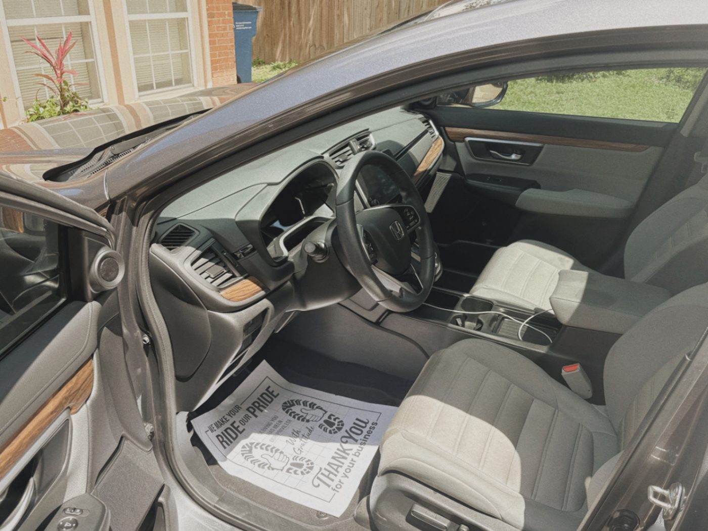 Honda CR-V clean dashboard and console after detailing